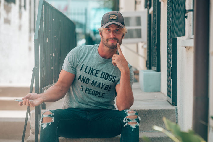 I Like Dogs And Maybe 3 People Men's T Shirt