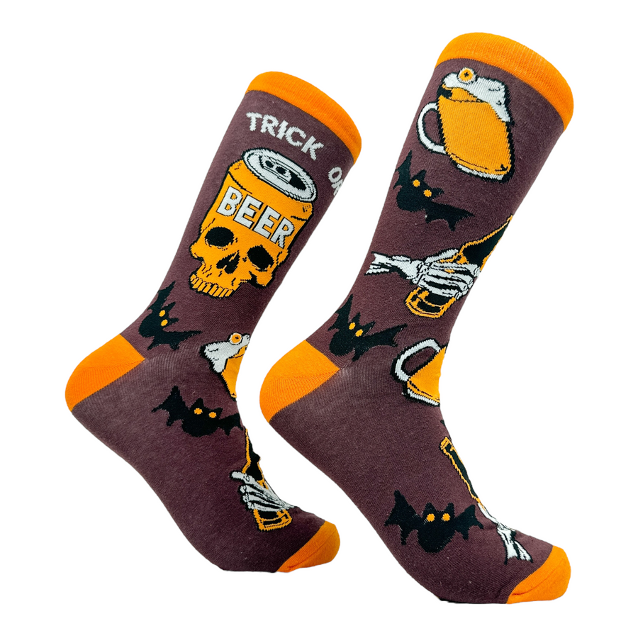 Funny Multi - BEER Men's Trick Or Beer Sock Nerdy Halloween Beer Drinking Tee