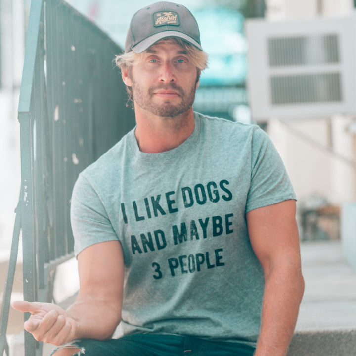 I Like Dogs And Maybe 3 People Men's T Shirt