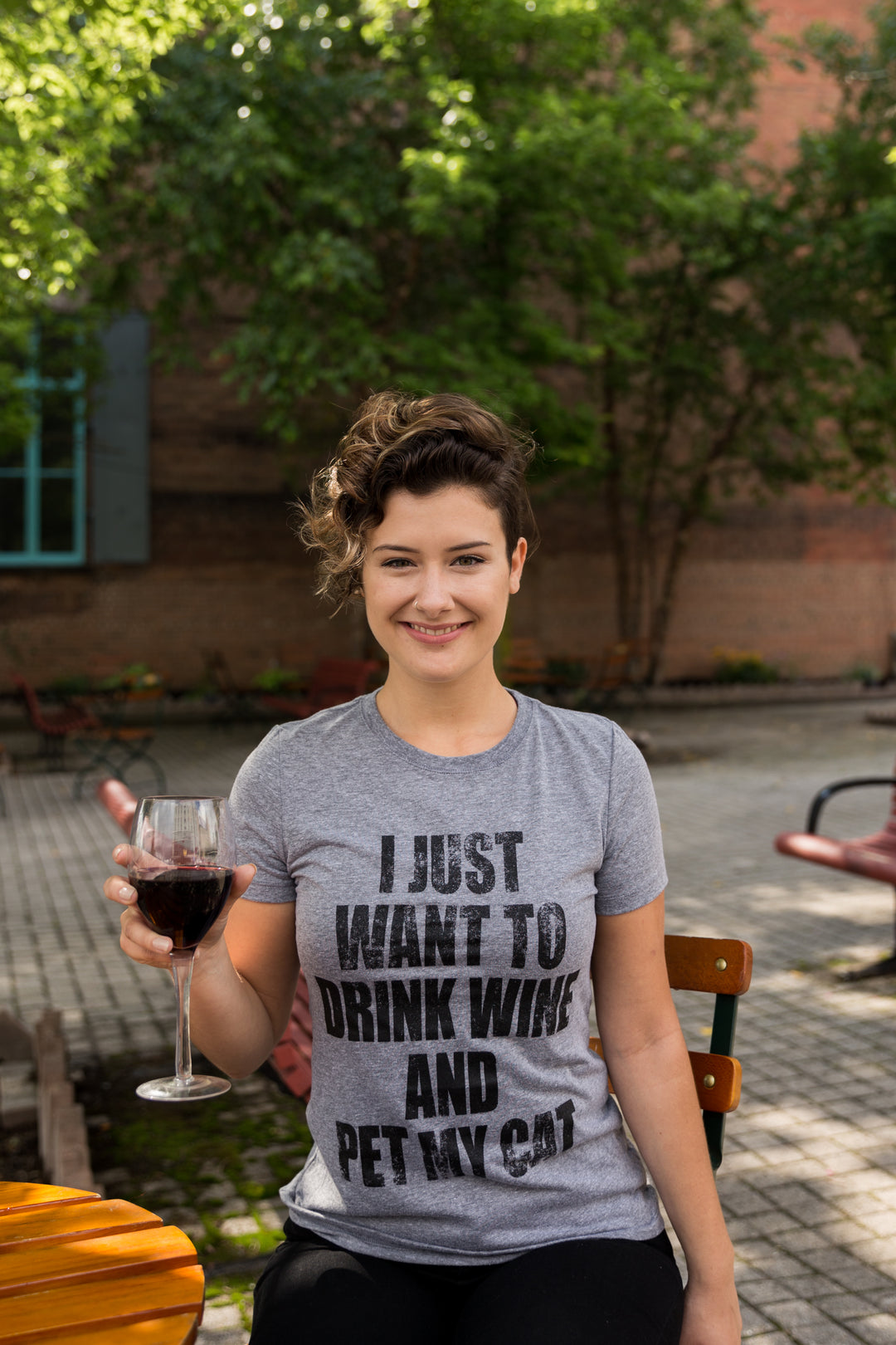 I Just Want To Drink Wine and Pet My Cat Women's T Shirt