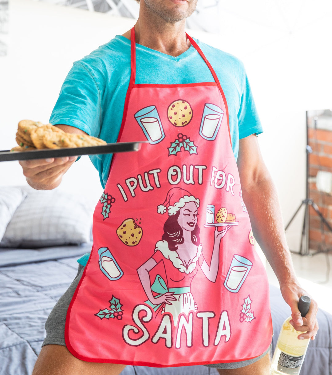 Put Out For Santa Apron Bakeware