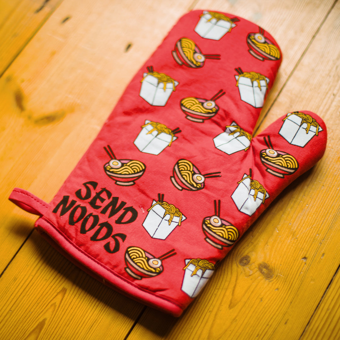 Send Noods Ramen Oven Mitt Bakeware