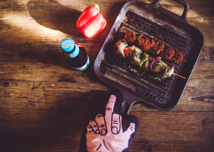 Middle Finger Oven Mitt Bakeware