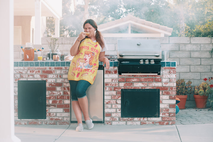 This Girl Loves Meat Apron Bakeware