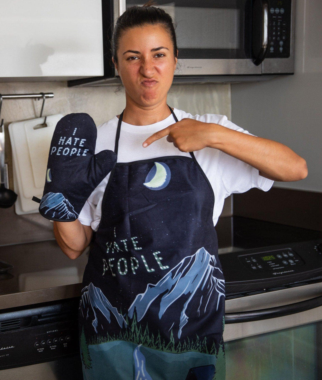 I Hate People Oven Mitt + Apron - Crazy Dog T-Shirts